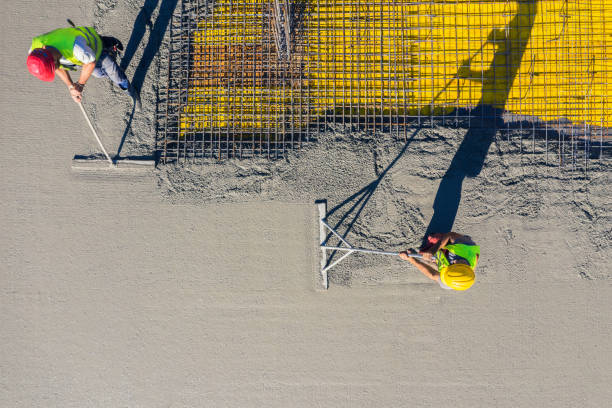 Best Concrete Patio Contractor  in Burnsville, MN
