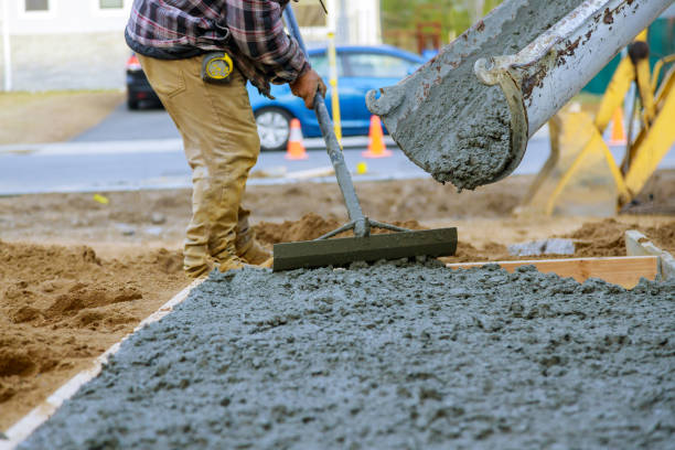 Best Driveways & Floors  in Burnsville, MN